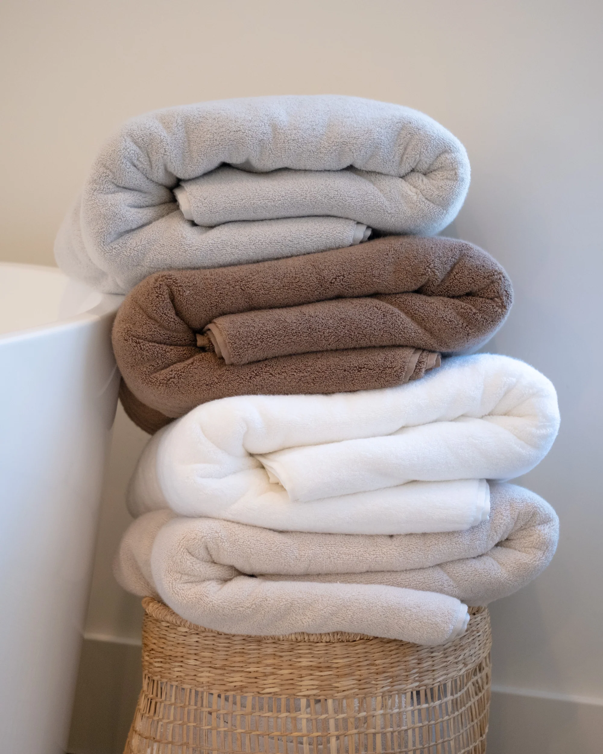 Luxe Bath Towels in Chocolate - Image 3